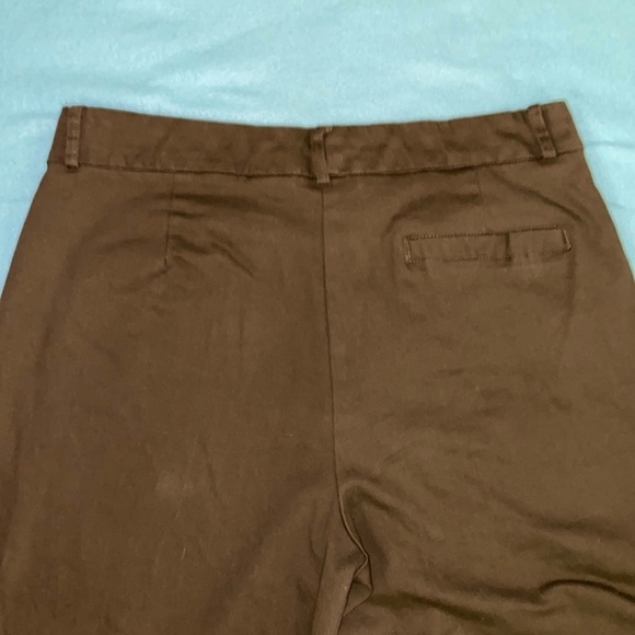 St. John's Bay Stretch olive green capris comfy hook zipper closure NEW size 12 - Picture 6 of 14